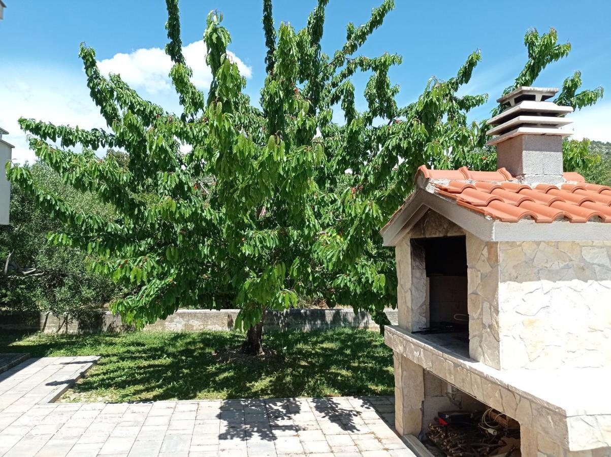 Apartmani Barisic Trogir Eksteriør bilde