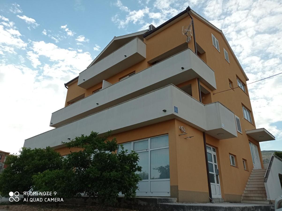 Apartmani Barisic Trogir Eksteriør bilde