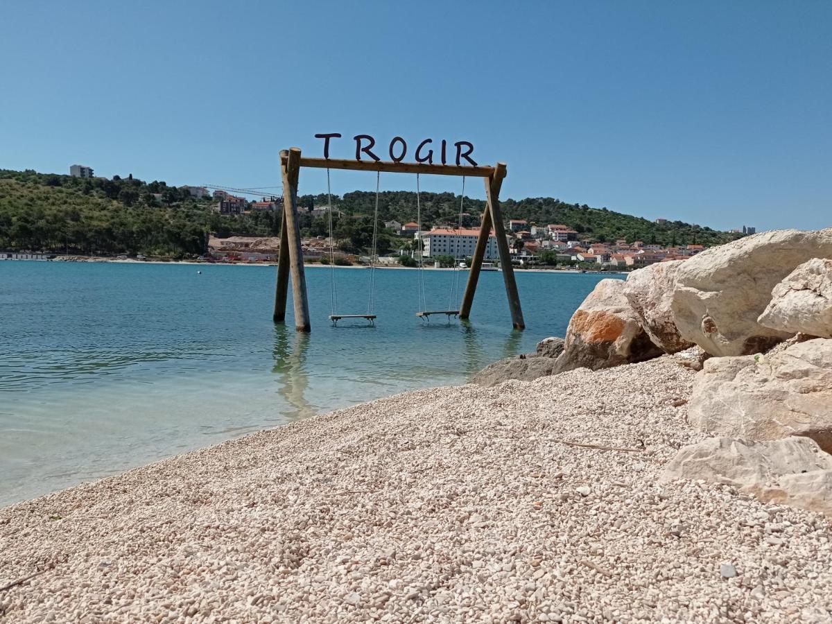 Apartmani Barisic Trogir Eksteriør bilde
